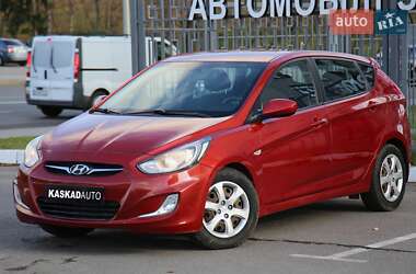 Характеристики Hyundai Accent Хетчбек