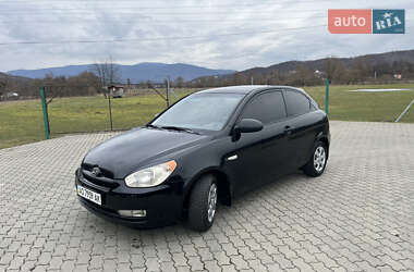 Характеристики Hyundai Accent Хетчбек