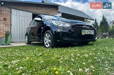 Характеристики Hyundai Accent Хетчбек