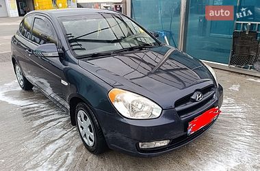Характеристики Hyundai Accent Хэтчбек