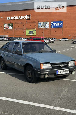 Характеристики Opel Ascona Хетчбек