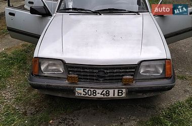 Характеристики Opel Ascona Хетчбек