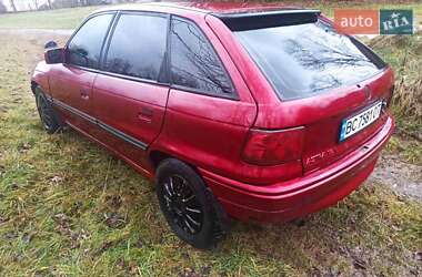 Характеристики Opel Astra Хэтчбек