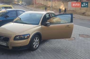 Характеристики Volvo C30 Хетчбек