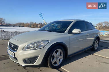 Характеристики Volvo C30 Хетчбек