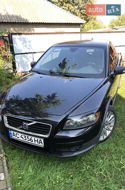 Характеристики Volvo C30 Хэтчбек