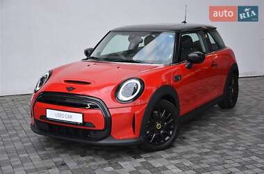 Характеристики MINI Cooper Хэтчбек