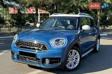 Характеристики MINI Countryman Хэтчбек