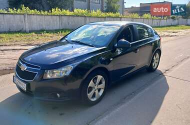 Характеристики Chevrolet Cruze Хетчбек