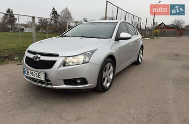 Характеристики Chevrolet Cruze Хэтчбек