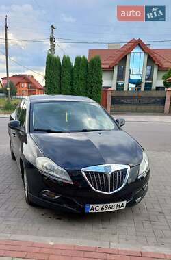 Характеристики Lancia Delta Хетчбек