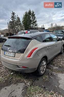 Характеристики Lancia Delta Хэтчбек