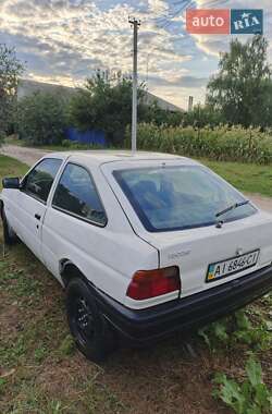 Характеристики Ford Escort Хэтчбек