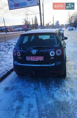 Характеристики Volkswagen Golf Plus Хэтчбек