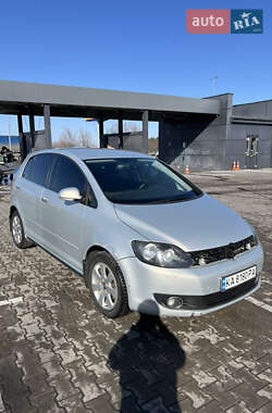 Характеристики Volkswagen Golf Plus Хэтчбек