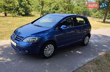Характеристики Volkswagen Golf Plus Хэтчбек