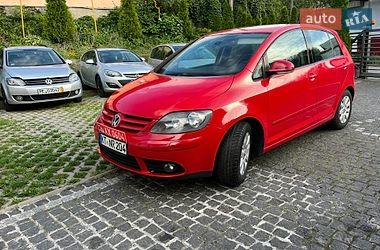 Характеристики Volkswagen Golf Plus Хэтчбек