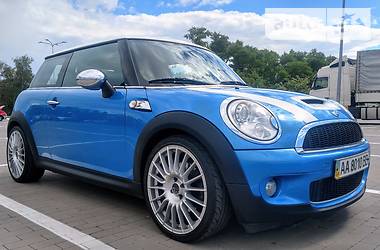 Ціни MINI Hatch Хетчбек