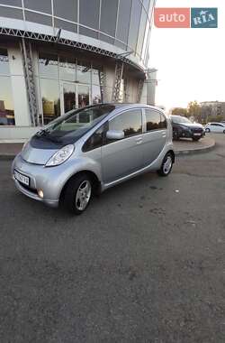 Характеристики Mitsubishi i-MiEV Хэтчбек