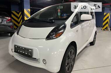 Характеристики Mitsubishi i-MiEV Хэтчбек