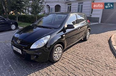 Характеристики Hyundai i20 Хэтчбек
