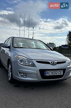 Характеристики Hyundai i30 Хэтчбек