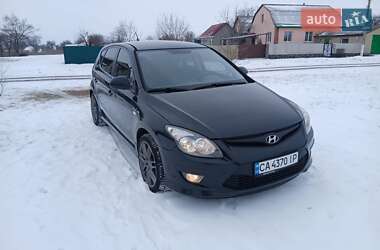 Характеристики Hyundai i30 Хэтчбек