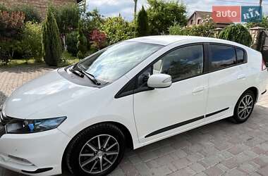 Характеристики Honda Insight Хэтчбек