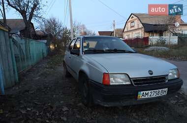 Характеристики Opel Kadett Хетчбек