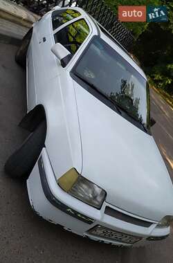 Характеристики Opel Kadett Хэтчбек