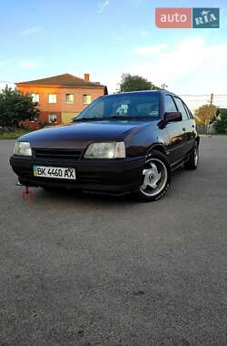 Характеристики Opel Kadett Хэтчбек