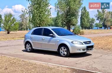 Характеристики Chevrolet Lacetti Хэтчбек