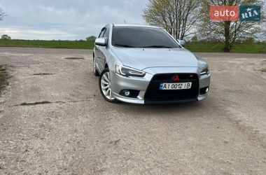 Характеристики Mitsubishi Lancer Хэтчбек