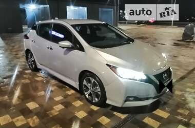 Характеристики Nissan Leaf Хэтчбек