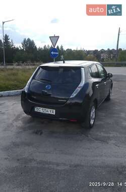 Характеристики Nissan Leaf Хэтчбек