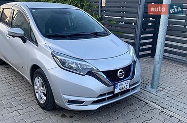 Характеристики Nissan Note Хетчбек