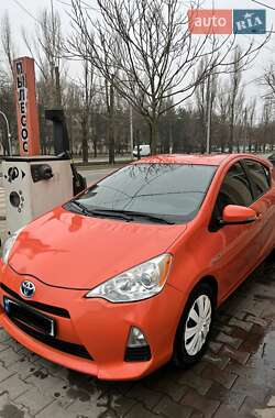 Характеристики Toyota Prius Хетчбек