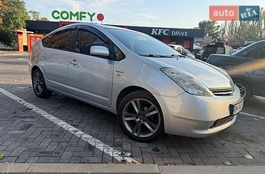 Цены Toyota Prius Хэтчбек