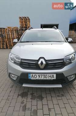 Характеристики Renault Sandero StepWay Хетчбек