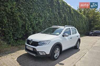 Характеристики Renault Sandero StepWay Хетчбек