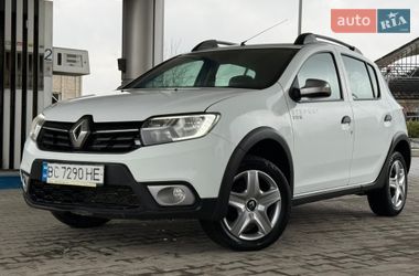 Характеристики Renault Sandero StepWay Хетчбек