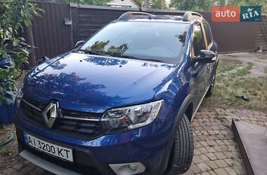 Характеристики Renault Sandero Хетчбек
