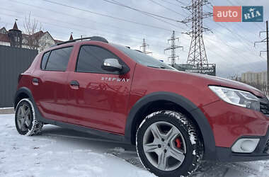 Характеристики Renault Sandero Хетчбек