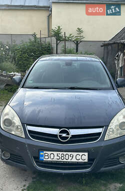 Характеристики Opel Signum Хэтчбек