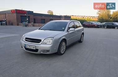 Характеристики Opel Signum Хэтчбек