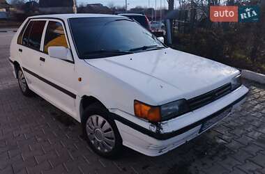 Характеристики Nissan Sunny Хэтчбек