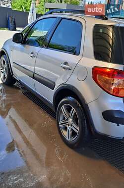 Характеристики Suzuki SX4 Хэтчбек