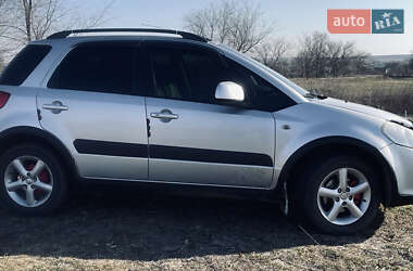 Характеристики Suzuki SX4 Хэтчбек