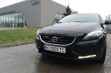 Характеристики Volvo V40 Хэтчбек