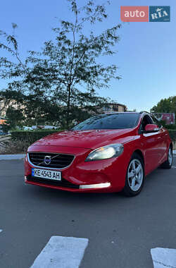Ціни Volvo V40 Хетчбек